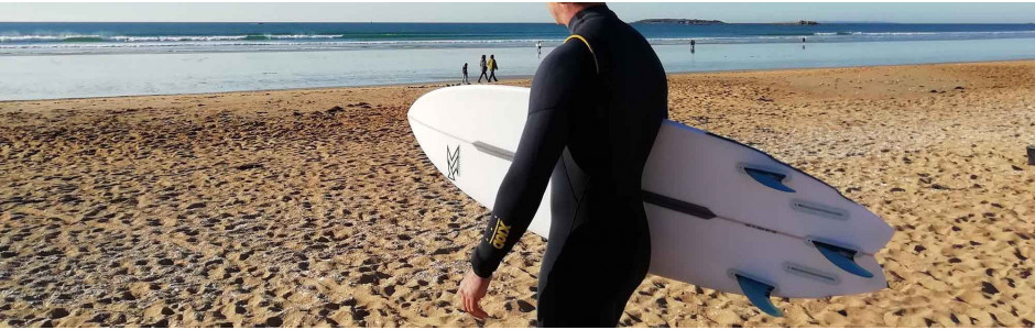 Planches de surf en résine ou softboards, surfboards