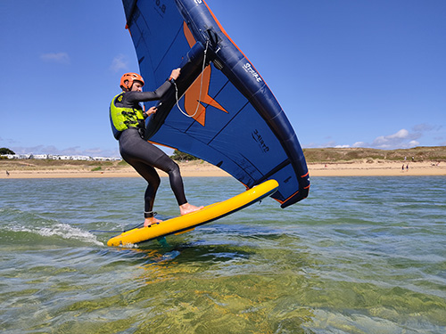 Ecole de kite, foil, wingfoil, wakeboard et bouée tractée à Carnac